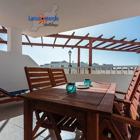 Vivienda Vacacional Ocean Pearl Costa Teguise Exteriör bild