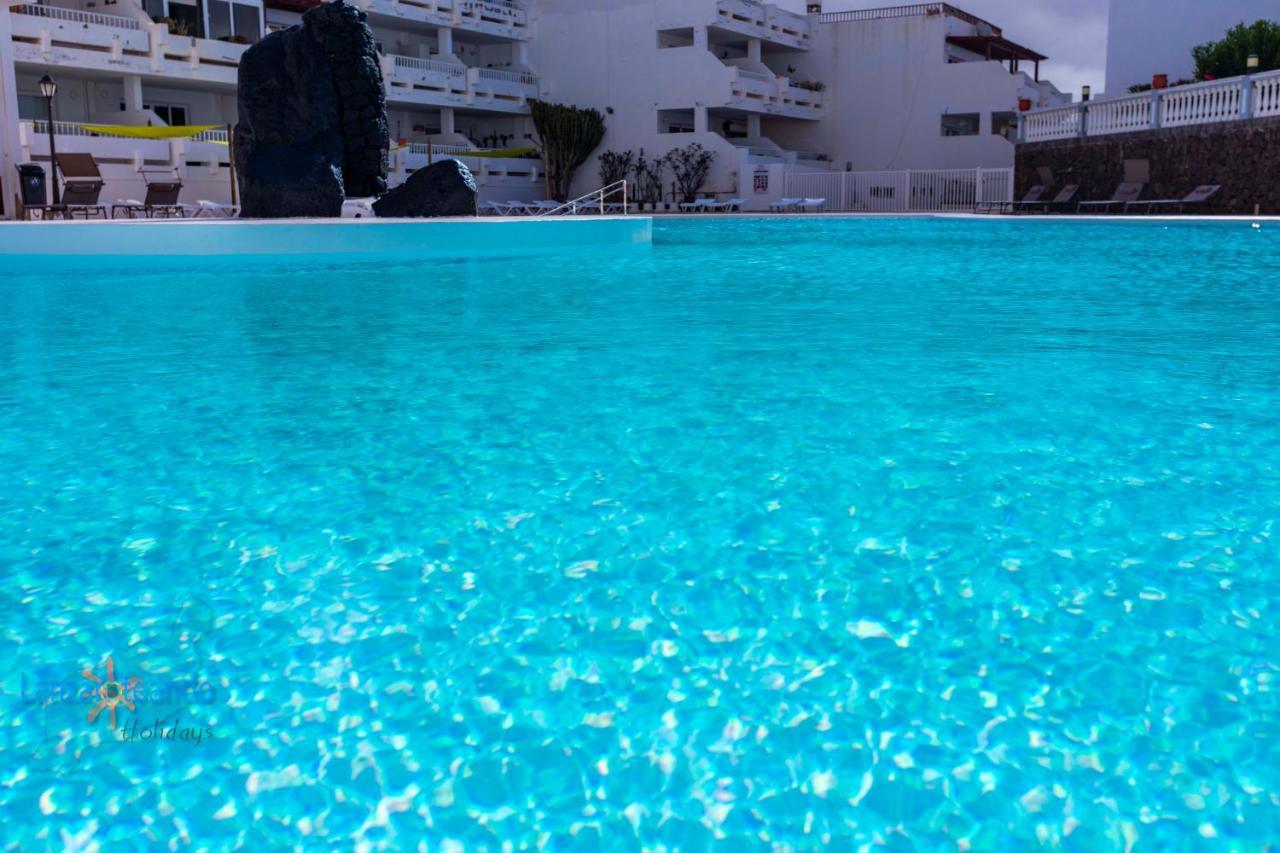 Vivienda Vacacional Ocean Pearl Costa Teguise Exteriör bild