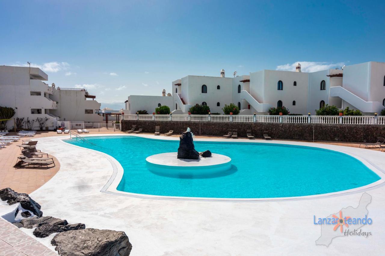Vivienda Vacacional Ocean Pearl Costa Teguise Exteriör bild